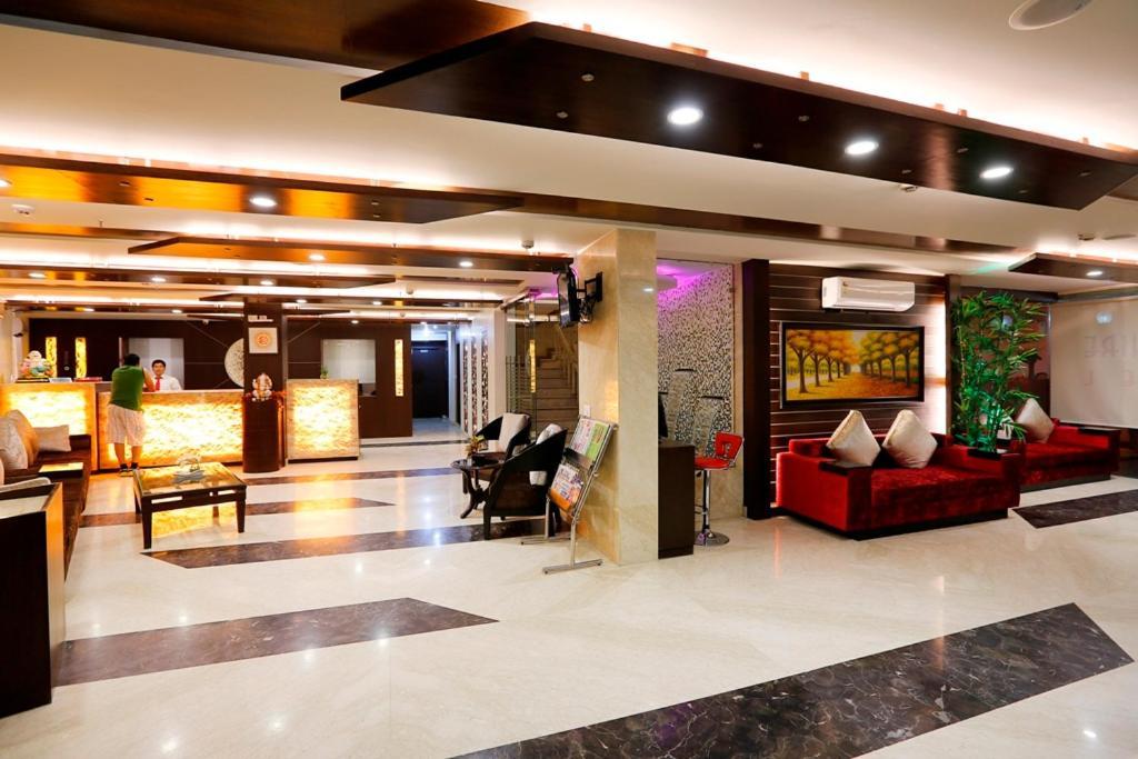 Airport La Sapphire Hotel & Restaurant New Delhi Exterior photo