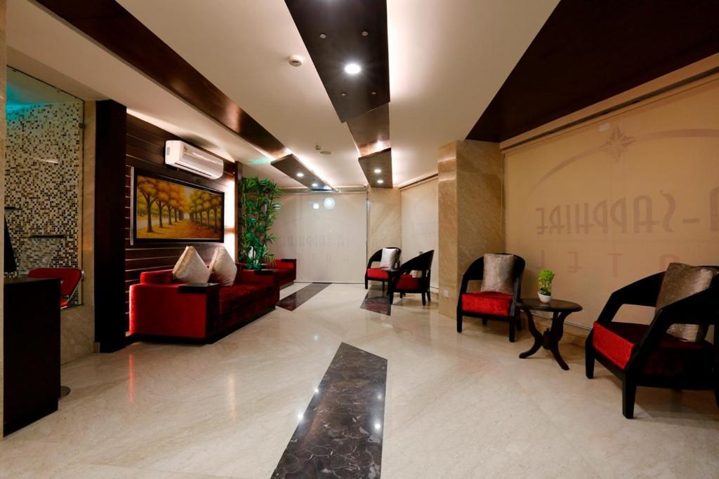 Airport La Sapphire Hotel & Restaurant New Delhi Exterior photo